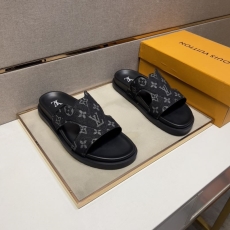 Louis Vuitton Slippers